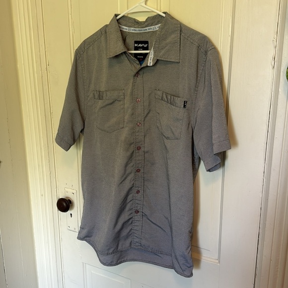 Men’s Kavu Short Sleeve Button-up Shirt - Picture 2 of 8